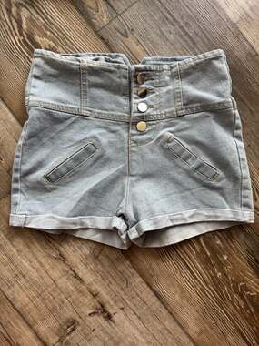 Vntg High Waisted 100% Cotton Pinup Style Coquette Girl Button Fly Denim Shorts